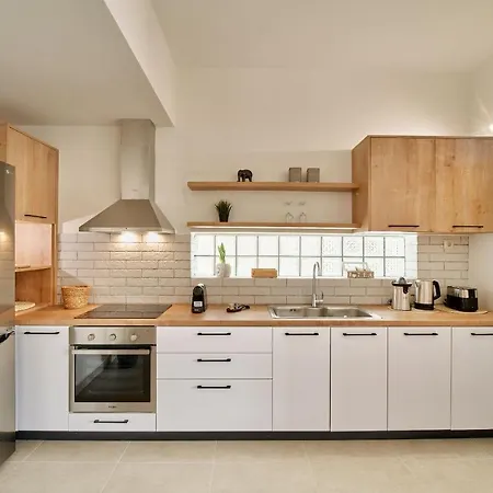 Friday Collection Apartment *