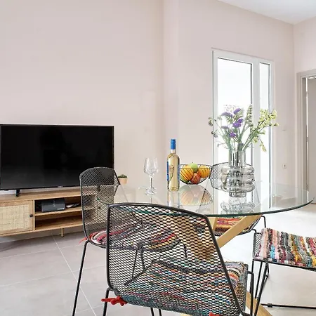 Friday Collection Apartment